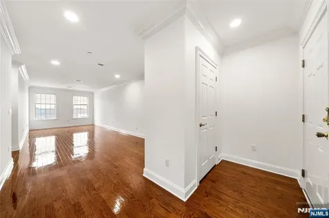 180 Edgewater Road Cliffside Park NJ 07010