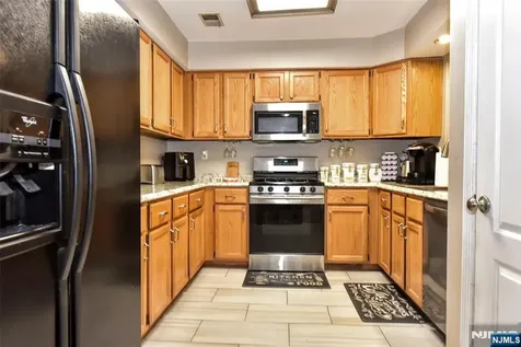 9 Braemar Drive Rockaway Township NJ 07866