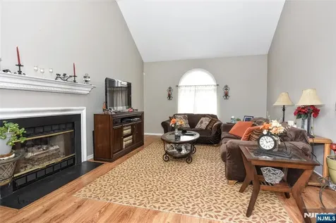 9 Braemar Drive Rockaway Township NJ 07866