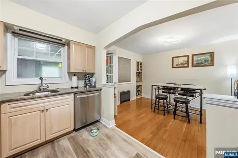 1028 Harvard Place Fort Lee NJ 07024