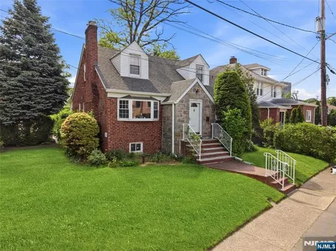 1028 Harvard Place Fort Lee NJ 07024