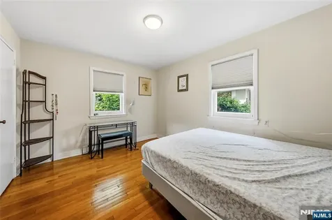1028 Harvard Place Fort Lee NJ 07024