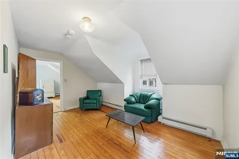 1028 Harvard Place Fort Lee NJ 07024
