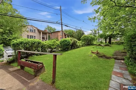 1028 Harvard Place Fort Lee NJ 07024
