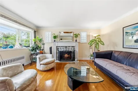 1028 Harvard Place Fort Lee NJ 07024