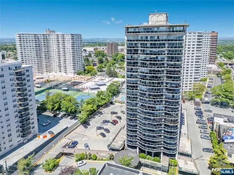 2077 Center Avenue Fort Lee NJ 07024