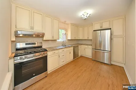789 Briarcliff Avenue Maywood NJ 07607