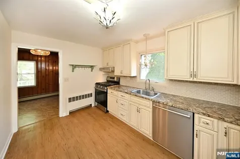 789 Briarcliff Avenue Maywood NJ 07607