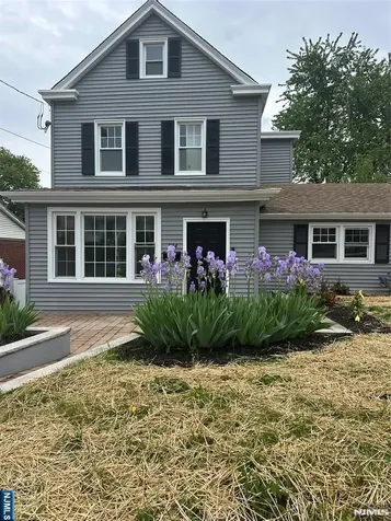 724 3rd Street Lyndhurst NJ 07071