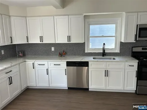 724 3rd Street Lyndhurst NJ 07071