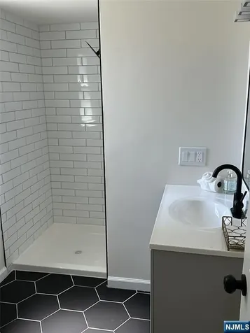 724 3rd Street Lyndhurst NJ 07071