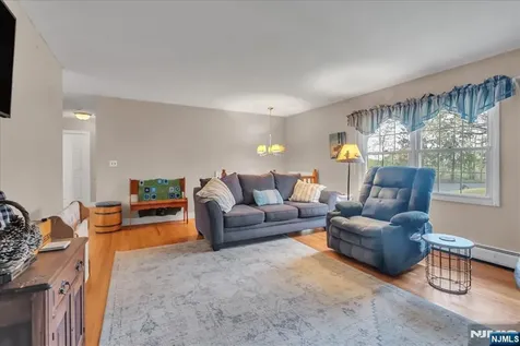 39 Post Brook Road West Milford NJ 07480