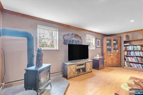 39 Post Brook Road West Milford NJ 07480
