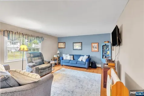 39 Post Brook Road West Milford NJ 07480