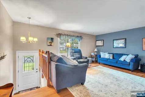 39 Post Brook Road West Milford NJ 07480
