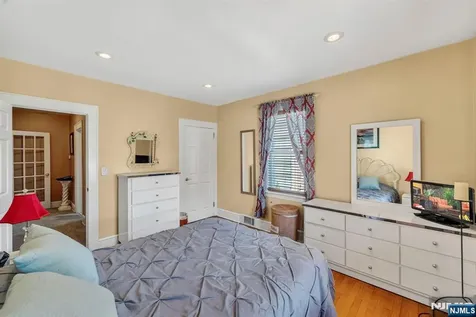 70 Franklin Street Little Ferry NJ 07643