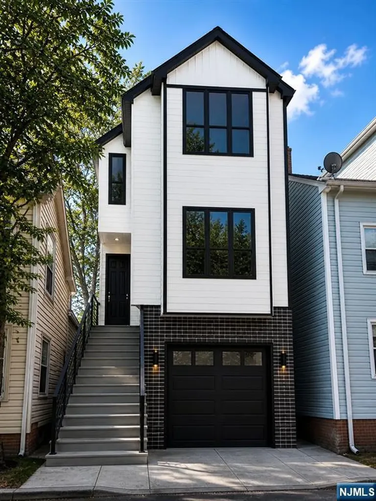 31 Watson Street Paterson NJ 07522
