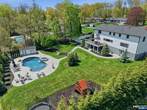 101 Tam O Shanter Drive Mahwah NJ 07430