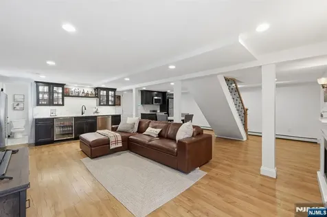 101 Tam O Shanter Drive Mahwah NJ 07430