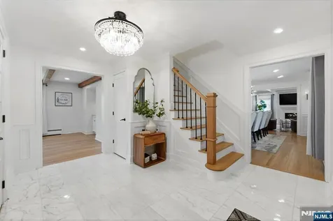 101 Tam O Shanter Drive Mahwah NJ 07430