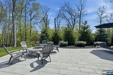 101 Tam O Shanter Drive Mahwah NJ 07430