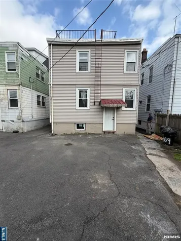 459 Norwood Street East Orange NJ 07018