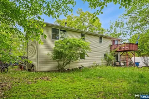 121 Wood Street Englewood NJ 07631