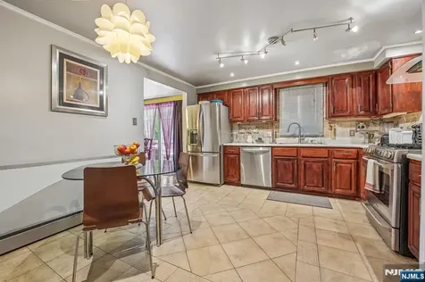 121 Wood Street Englewood NJ 07631