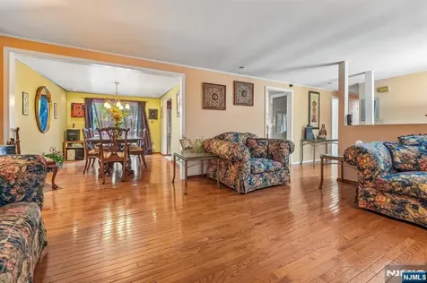 121 Wood Street Englewood NJ 07631