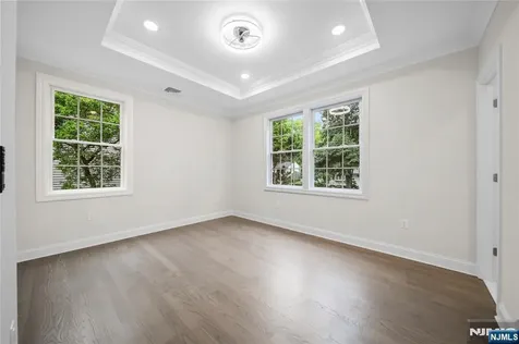 16 Coles Court River Edge NJ 07661