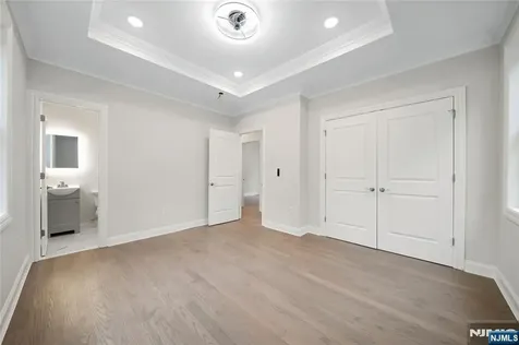 16 Coles Court River Edge NJ 07661