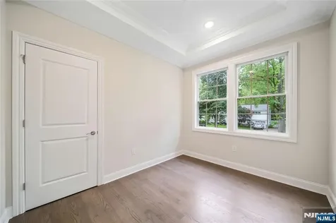 16 Coles Court River Edge NJ 07661