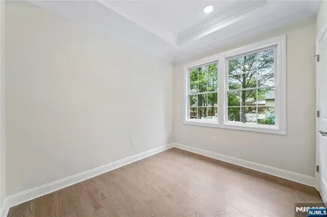 16 Coles Court River Edge NJ 07661