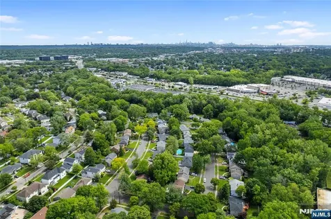 16 Coles Court River Edge NJ 07661