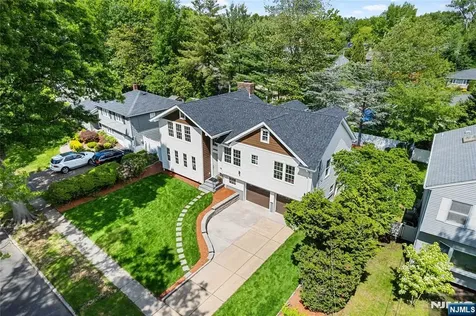 16 Coles Court River Edge NJ 07661