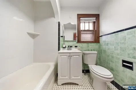415 Lincoln Avenue Cliffside Park NJ 07010