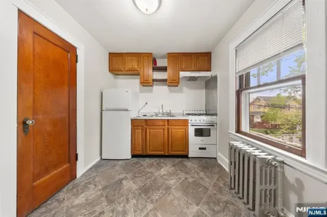415 Lincoln Avenue Cliffside Park NJ 07010
