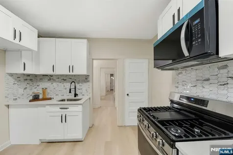179 William Street East Orange NJ 07017