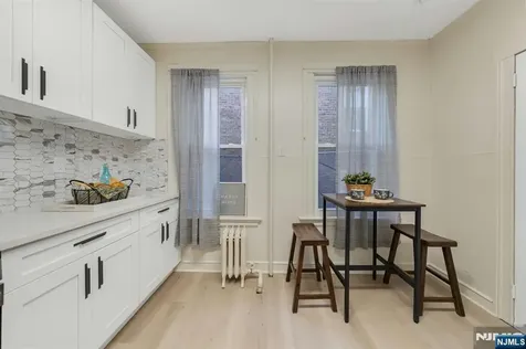 179 William Street East Orange NJ 07017