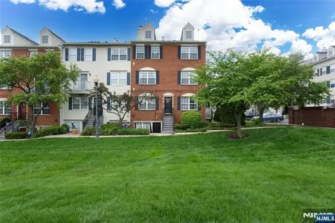 89 Vaughan Drive Newark NJ 07103