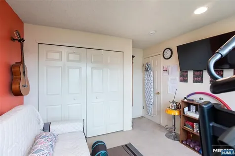 89 Vaughan Drive Newark NJ 07103