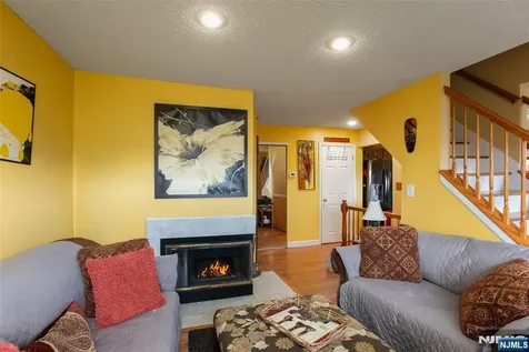 89 Vaughan Drive Newark NJ 07103