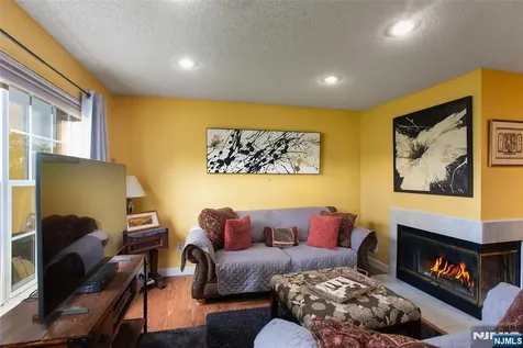 89 Vaughan Drive Newark NJ 07103