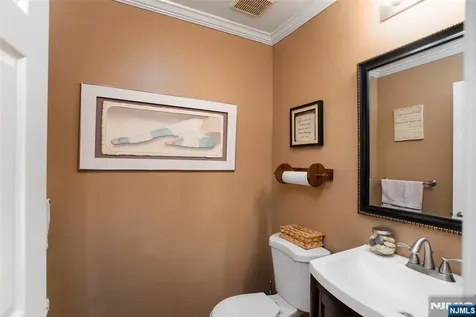 89 Vaughan Drive Newark NJ 07103