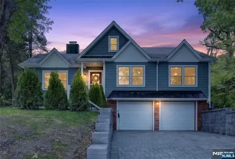 789 Kinderkamack Road Oradell NJ 07649