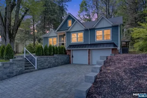 789 Kinderkamack Road Oradell NJ 07649