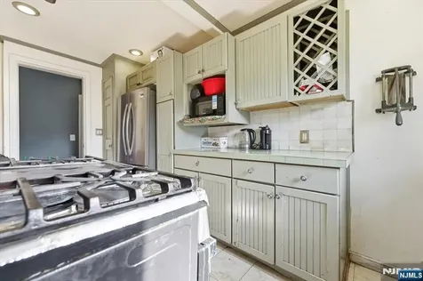 409 Tryon Avenue Englewood NJ 07631
