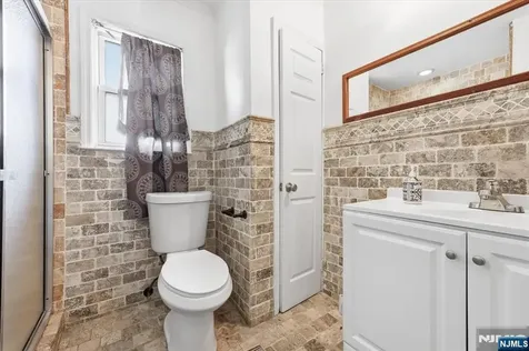 409 Tryon Avenue Englewood NJ 07631