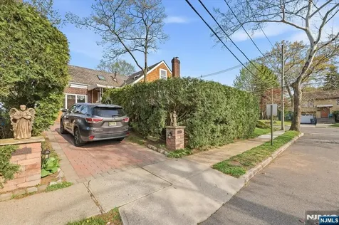 409 Tryon Avenue Englewood NJ 07631