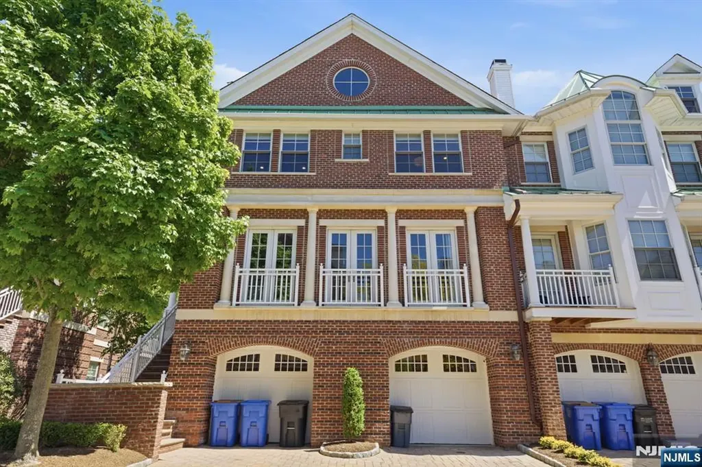 900 Heights Lane Tenafly NJ 07670